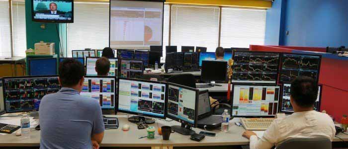 day trading desk
